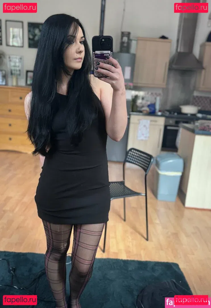 Cockneygoth Onlyfans Photo Gallery 