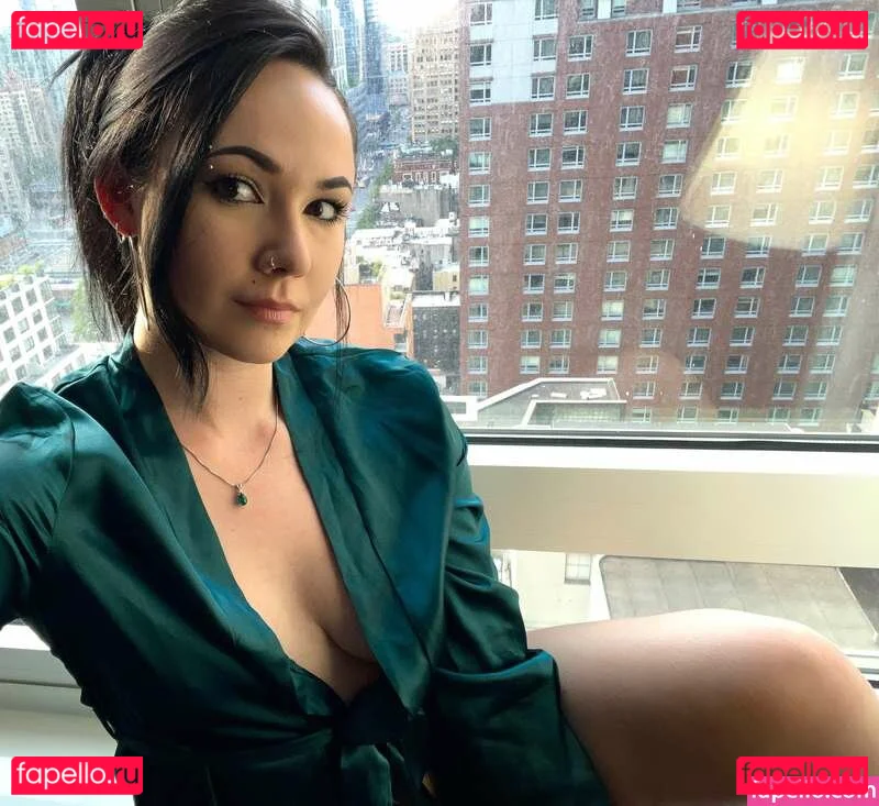 Cockneygoth Onlyfans Photo Gallery 