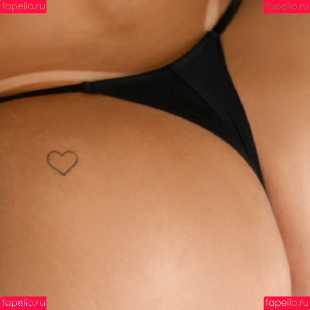 Aryane Casadei Onlyfans Photo Gallery 