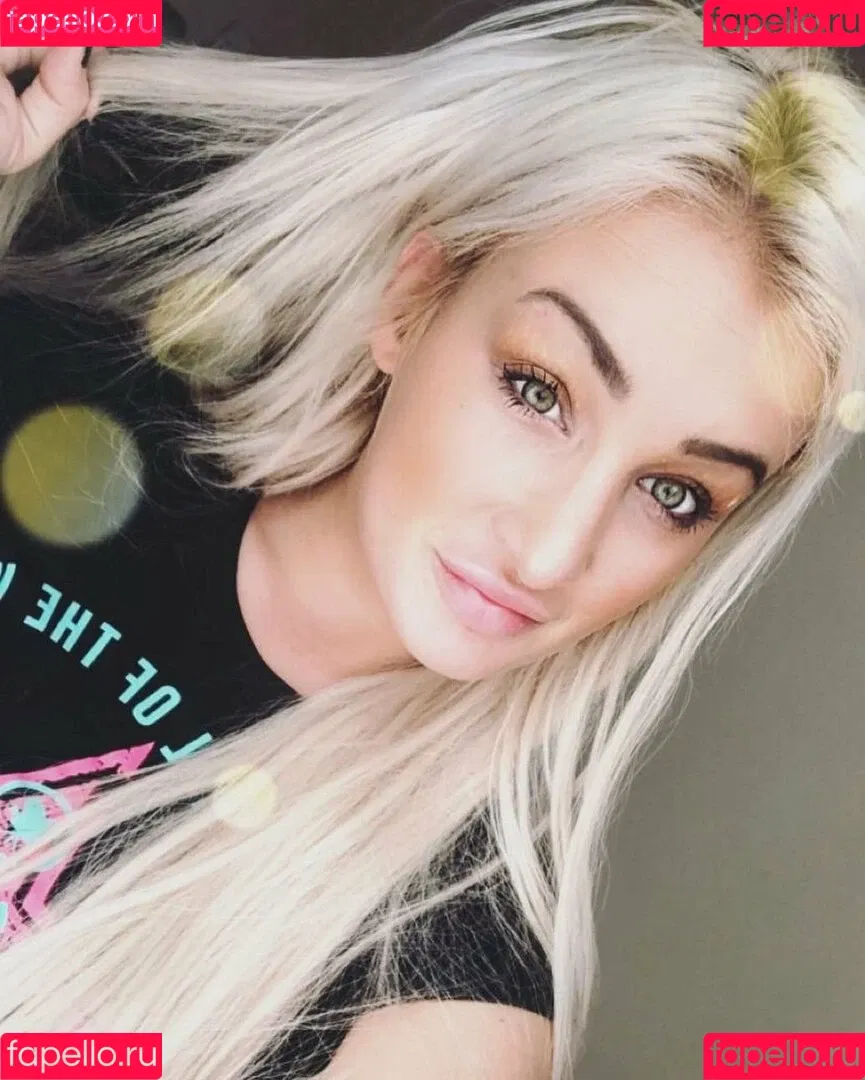Daisy Lee Onlyfans Photo Gallery 