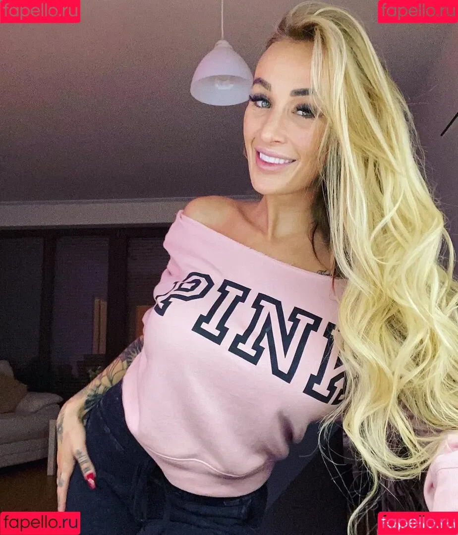 Daisy Lee Onlyfans Photo Gallery 