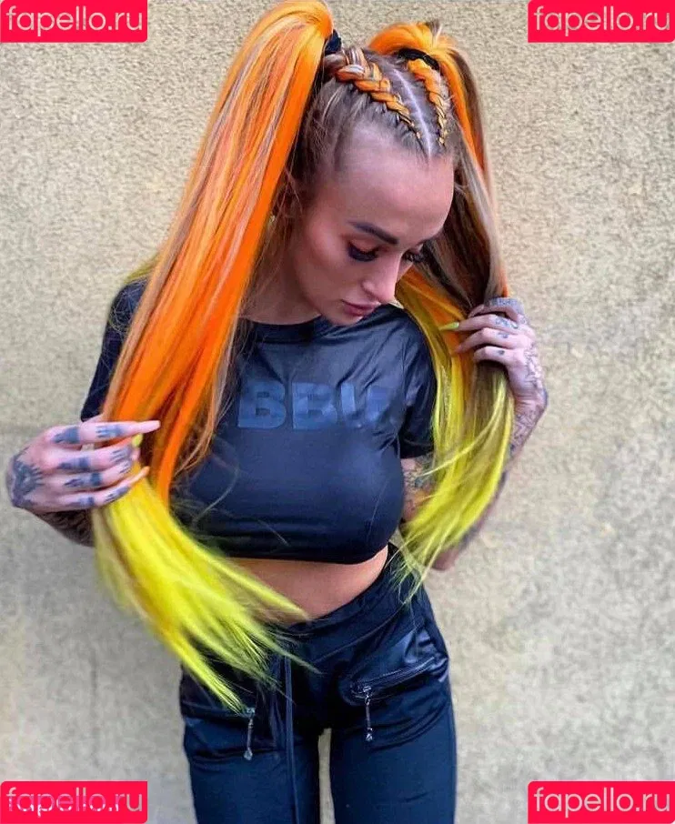 Daisy Lee Onlyfans Photo Gallery 