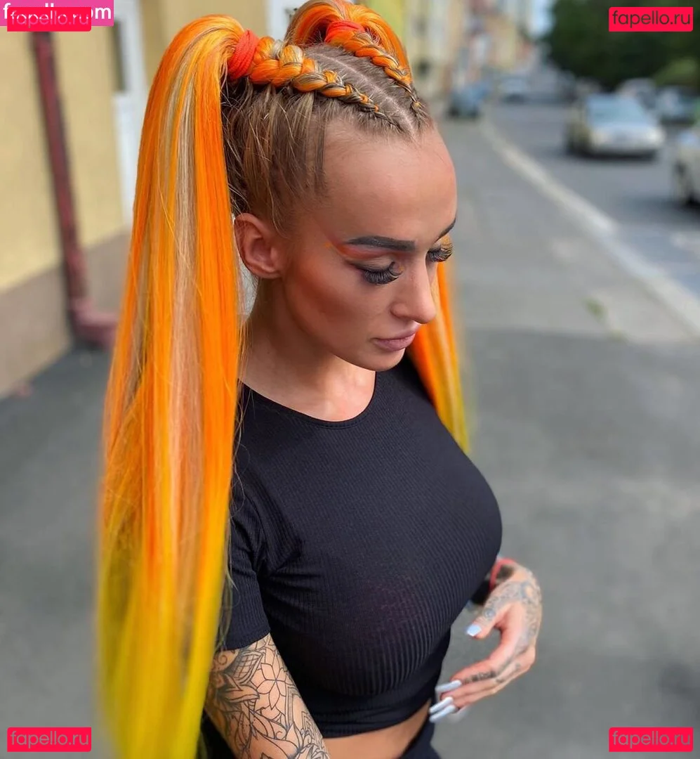 Daisy Lee Onlyfans Photo Gallery 