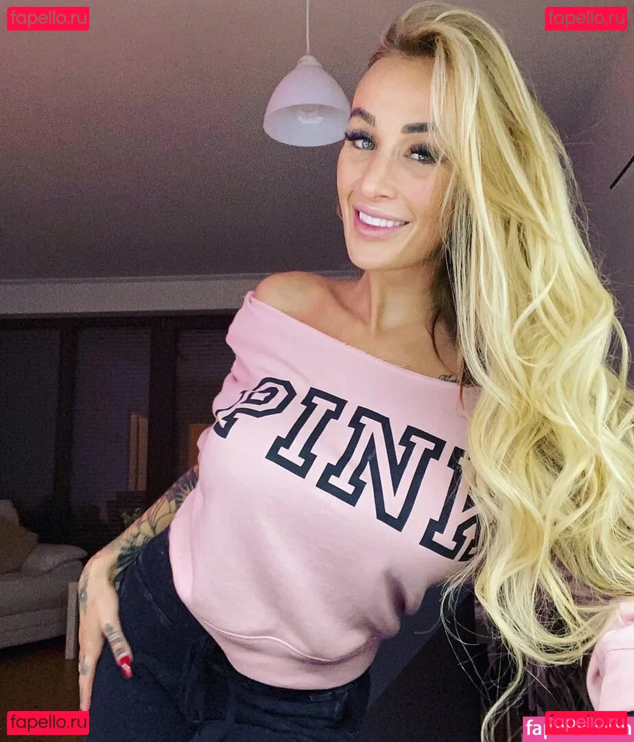 Daisy Lee Onlyfans Photo Gallery 