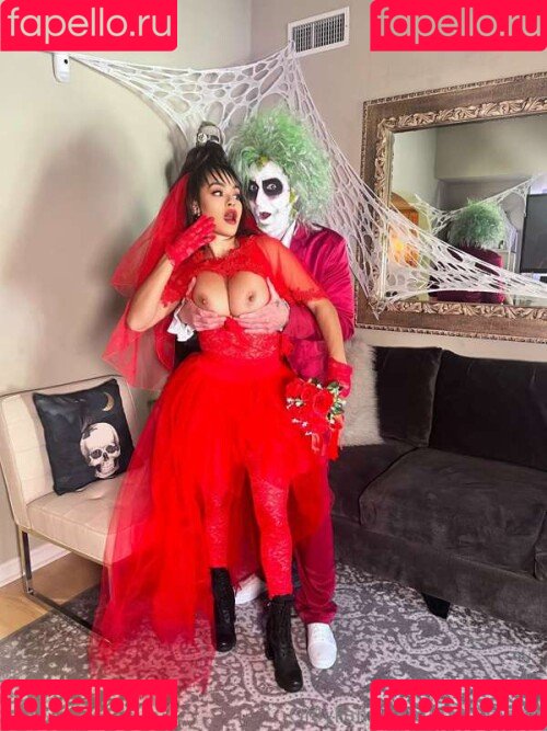 Daisy Lee Onlyfans Photo Gallery 