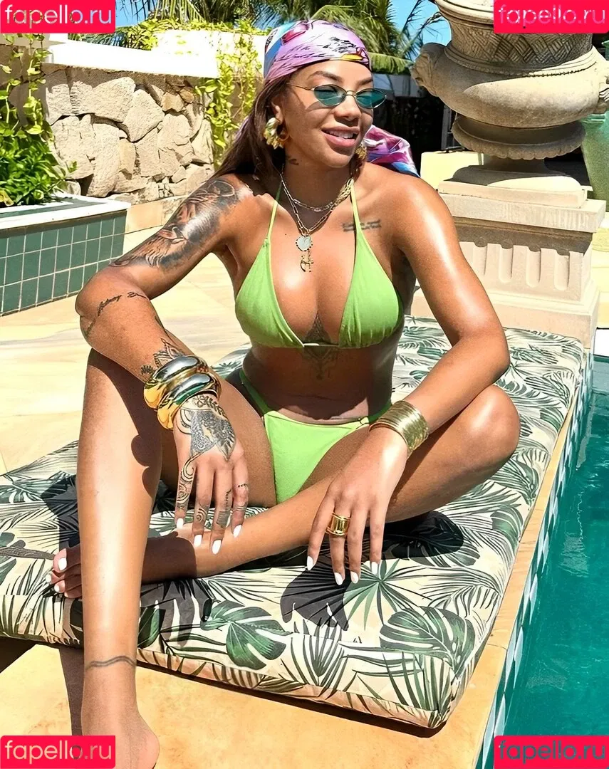 Ludmilla Onlyfans Photo Gallery 
