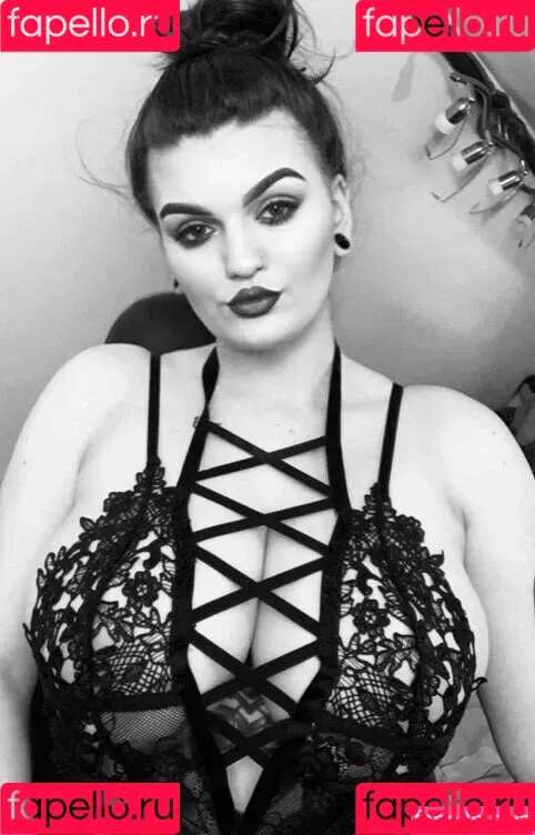 Zoe O'Neill Onlyfans Photo Gallery 