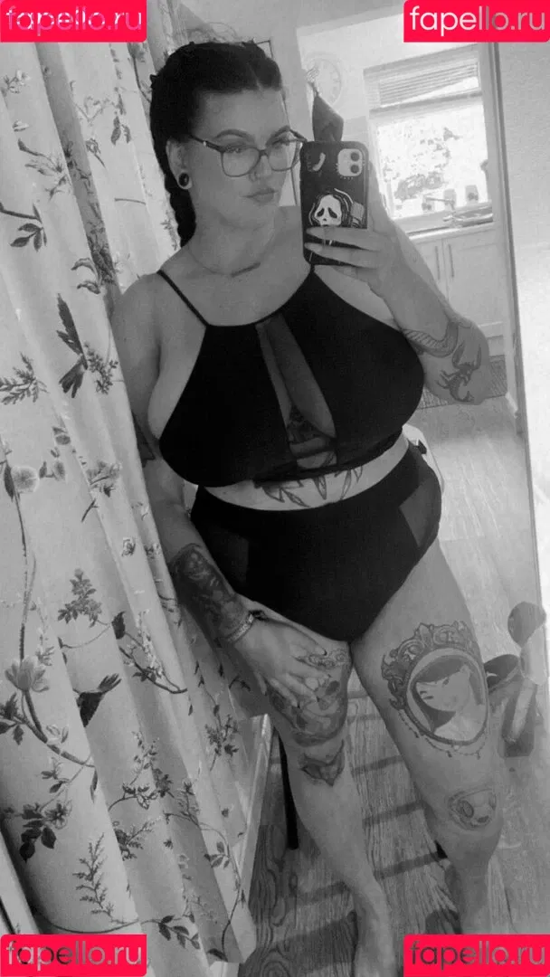 Zoe O'Neill Onlyfans Photo Gallery 