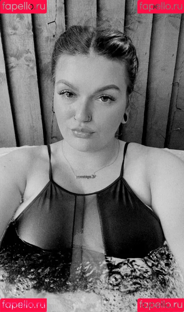 Zoe O'Neill Onlyfans Photo Gallery 