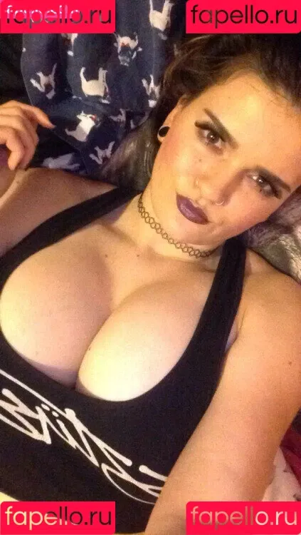 Zoe O'Neill Onlyfans Photo Gallery 
