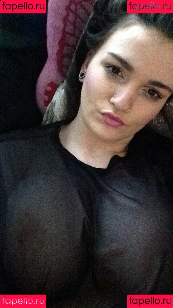 Zoe O'Neill Onlyfans Photo Gallery 