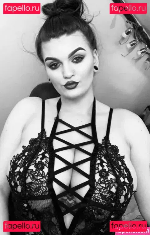 Zoe O'Neill Onlyfans Photo Gallery 