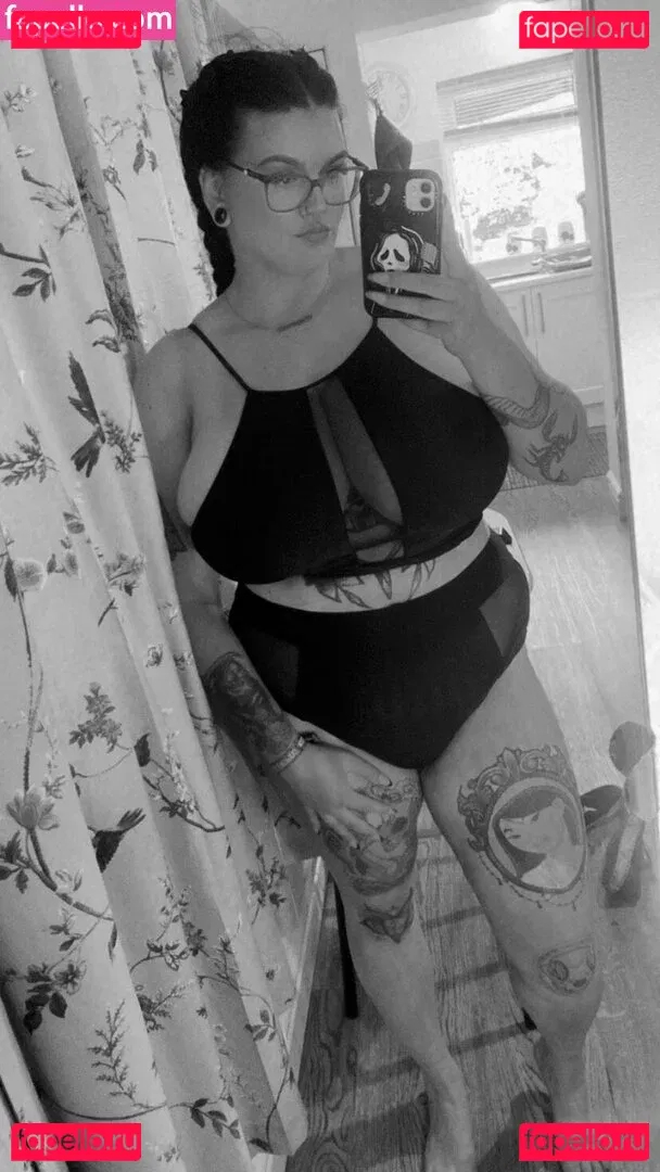 Zoe O'Neill Onlyfans Photo Gallery 