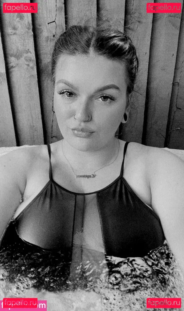 Zoe O'Neill Onlyfans Photo Gallery 