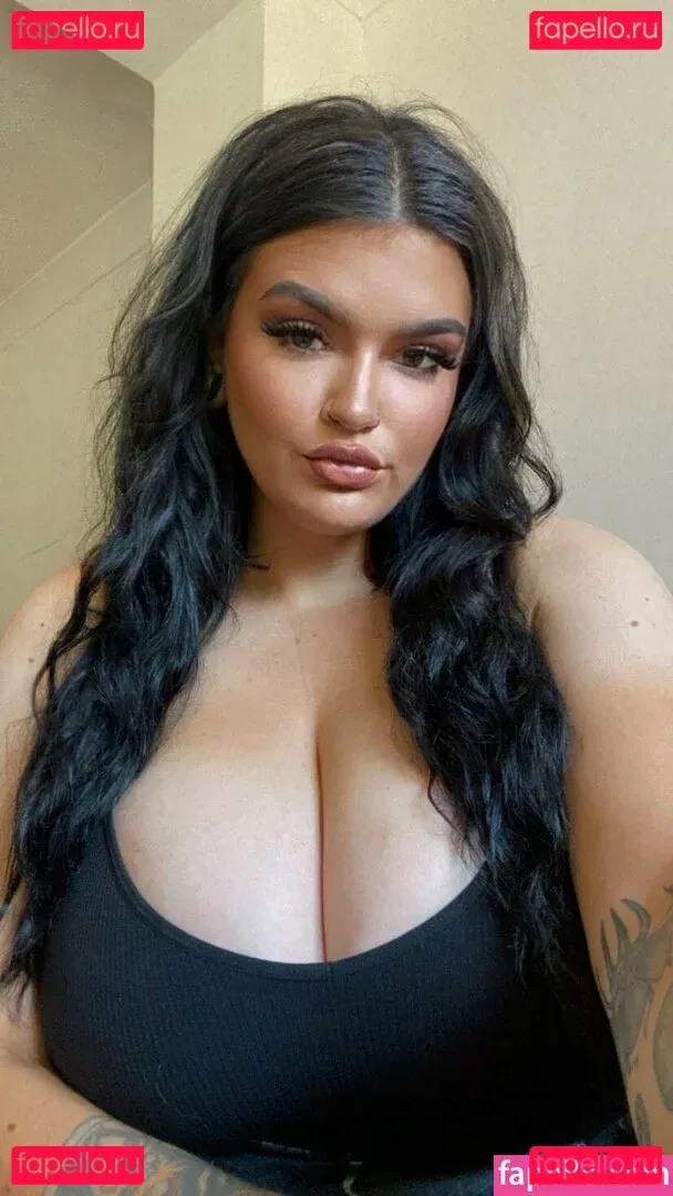 Zoe O'Neill Onlyfans Photo Gallery 