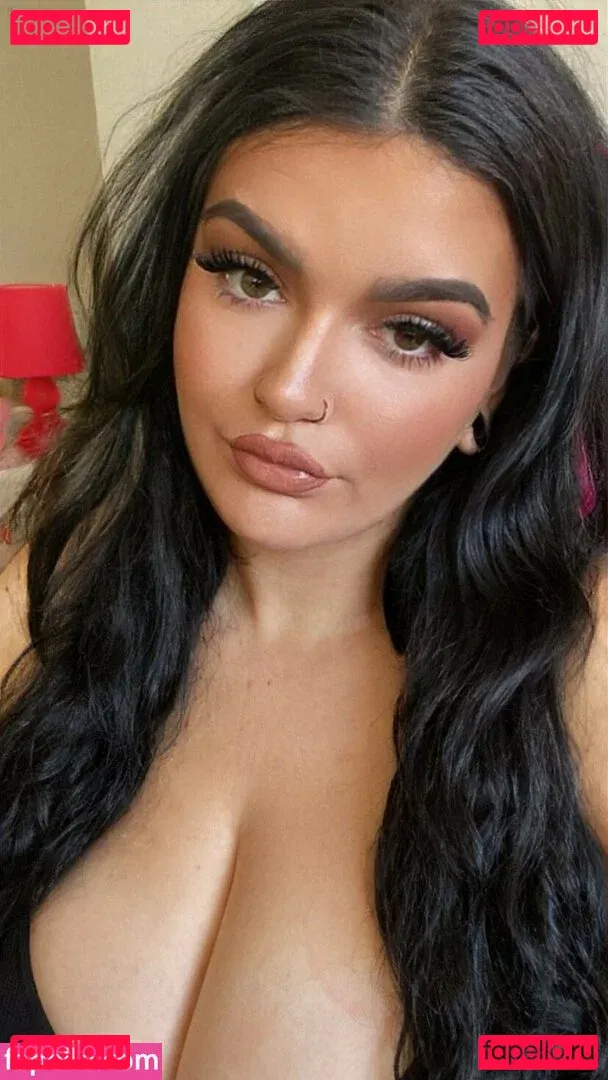 Zoe O'Neill Onlyfans Photo Gallery 