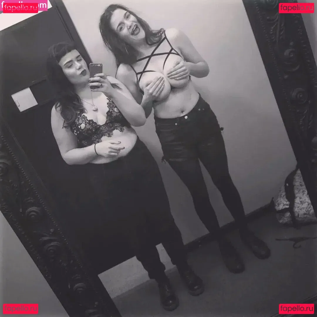 Zoe O'Neill Onlyfans Photo Gallery 