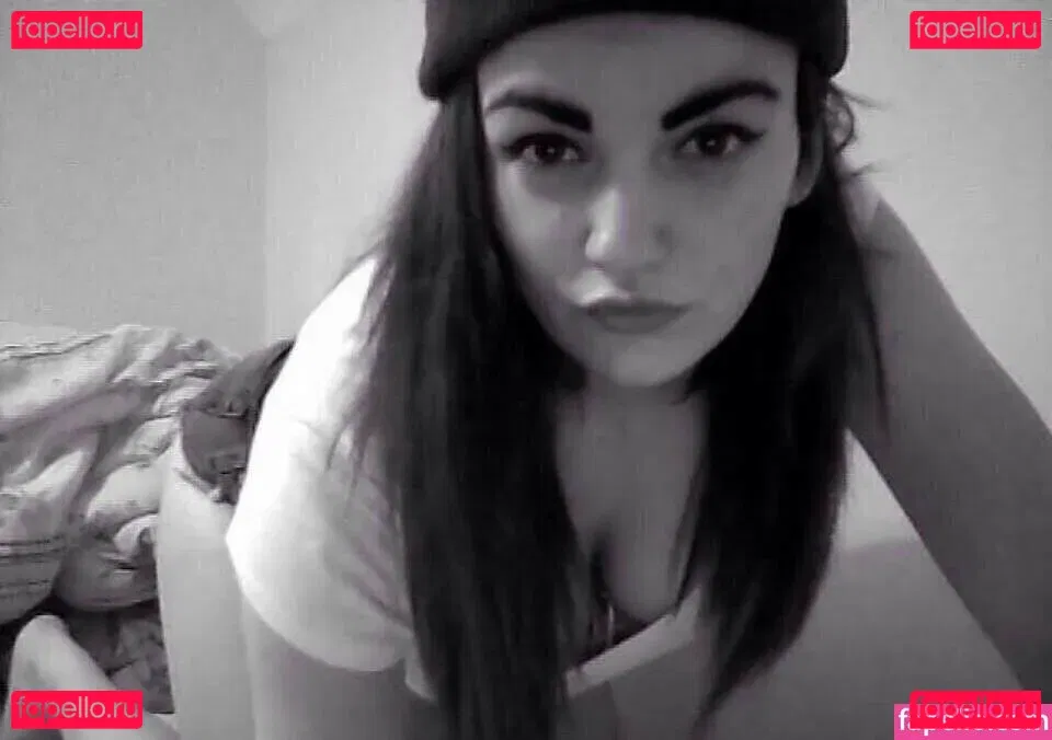 Zoe O'Neill Onlyfans Photo Gallery 