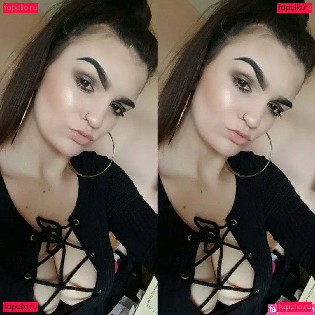 Zoe O'Neill Onlyfans Photo Gallery 