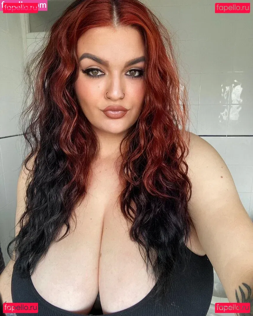 Zoe O'Neill Onlyfans Photo Gallery 