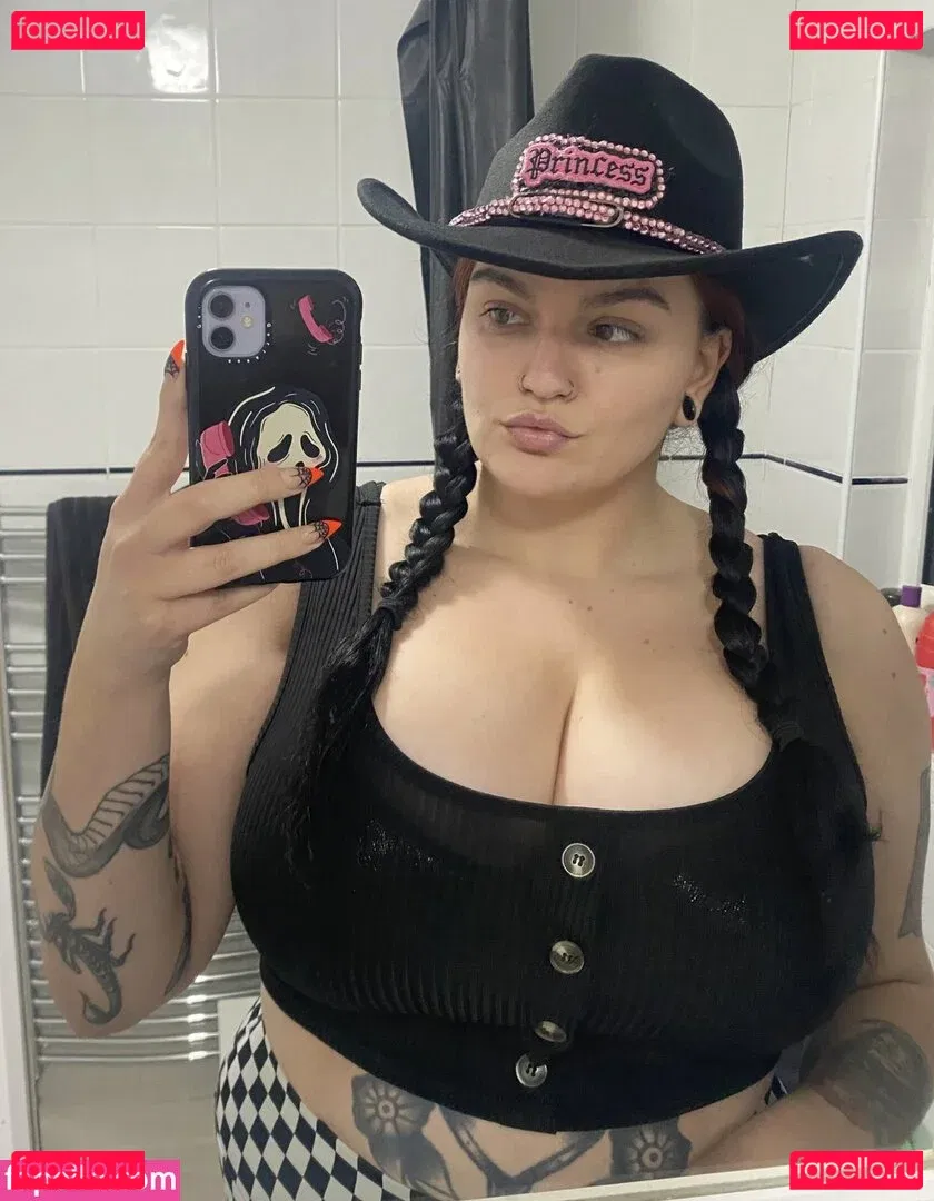 Zoe O'Neill Onlyfans Photo Gallery 