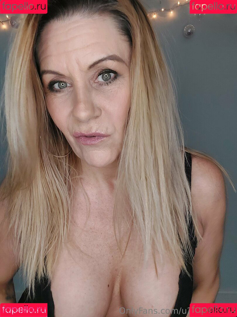 u240808118 Onlyfans Photo Gallery 