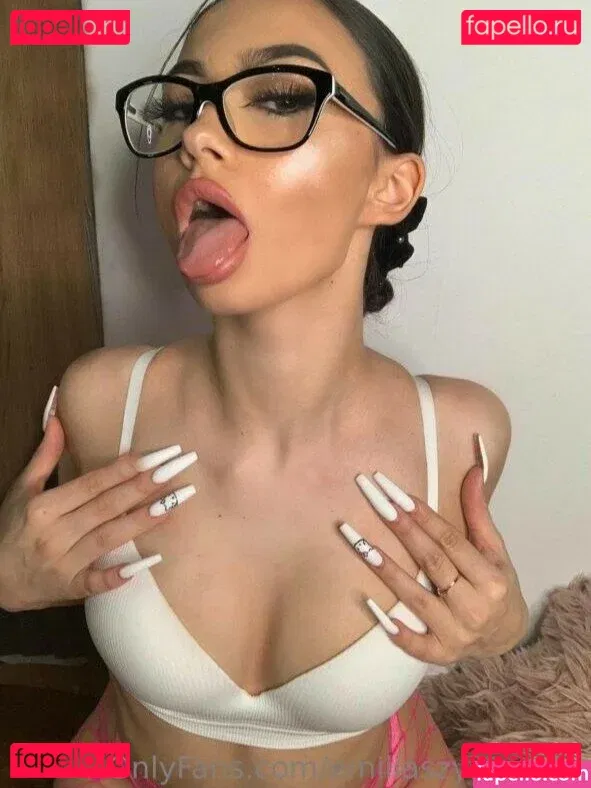 Emilia Szymańska Onlyfans Photo Gallery 