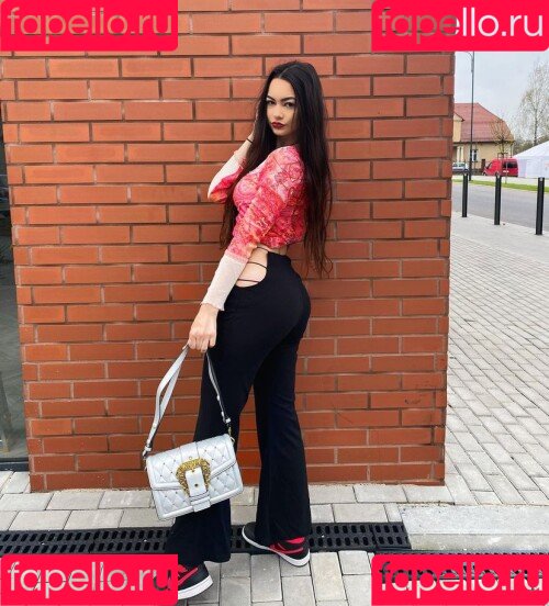 Emilia Szymańska Onlyfans Photo Gallery 