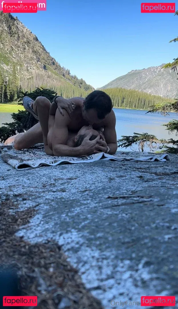 fitbitz Onlyfans Photo Gallery 