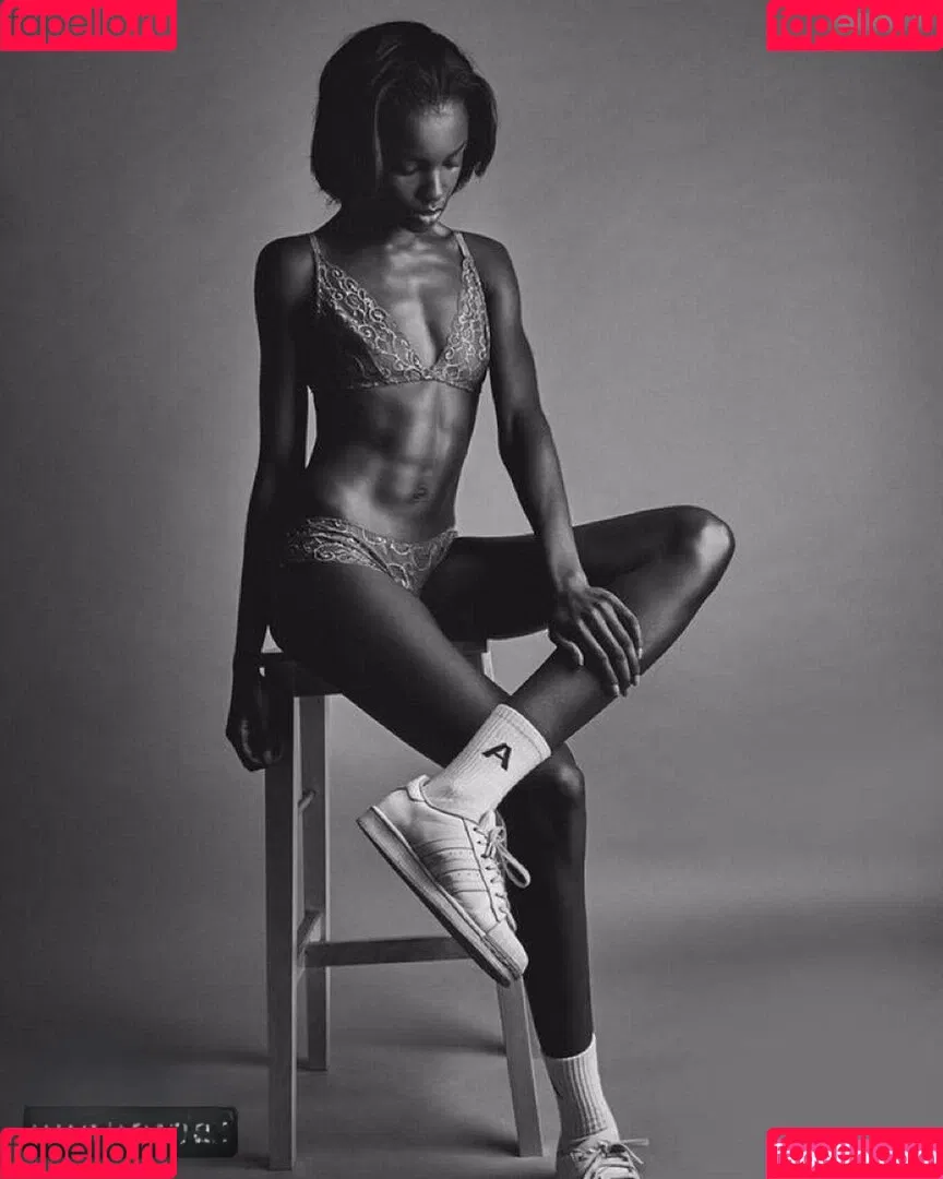 Leomie Anderson Onlyfans Photo Gallery 