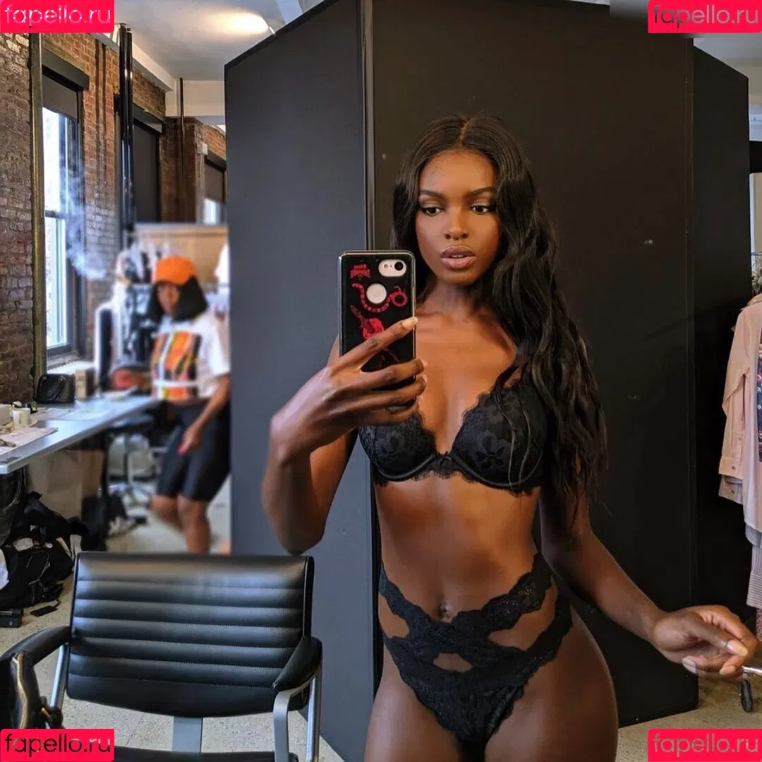 Leomie Anderson Onlyfans Photo Gallery 
