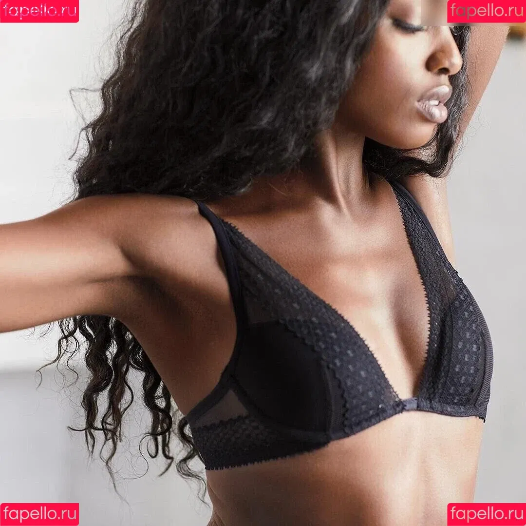 Leomie Anderson Onlyfans Photo Gallery 