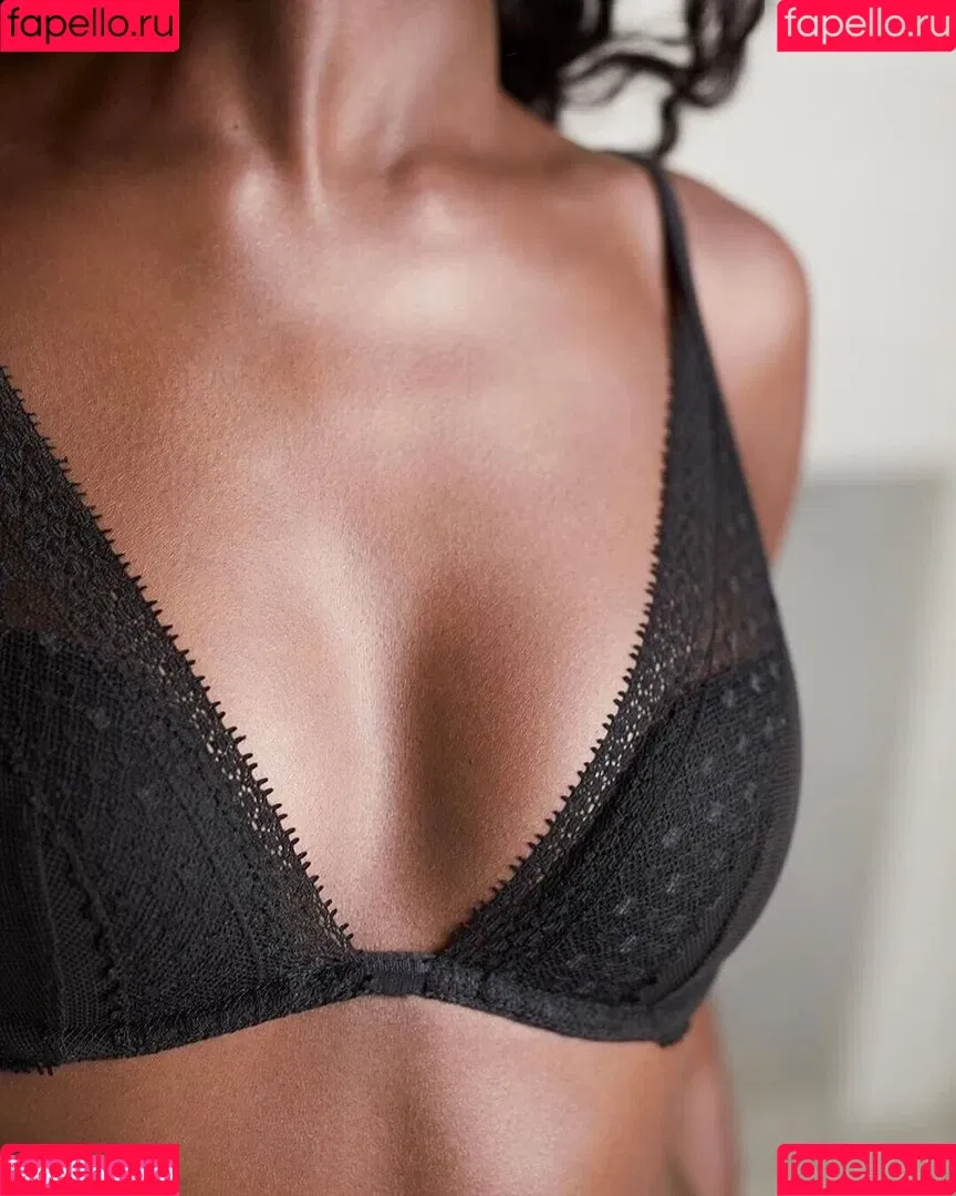 Leomie Anderson Onlyfans Photo Gallery 