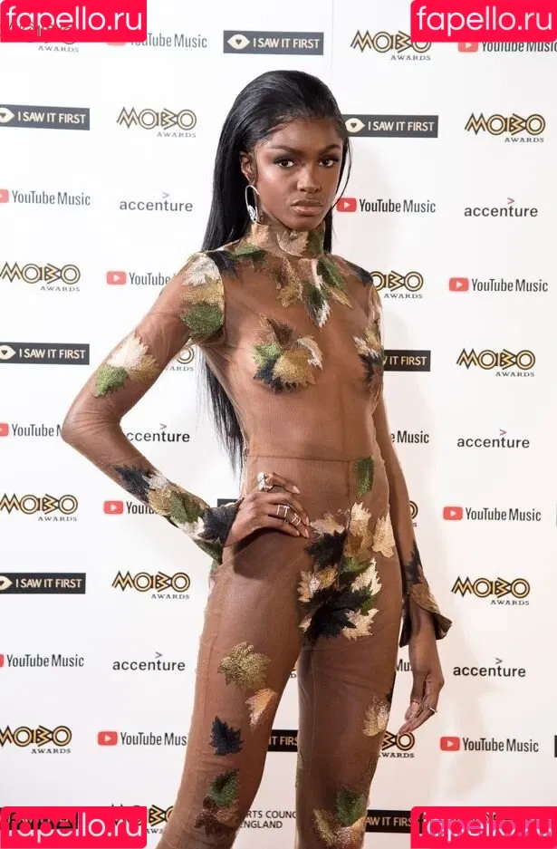 Leomie Anderson Onlyfans Photo Gallery 