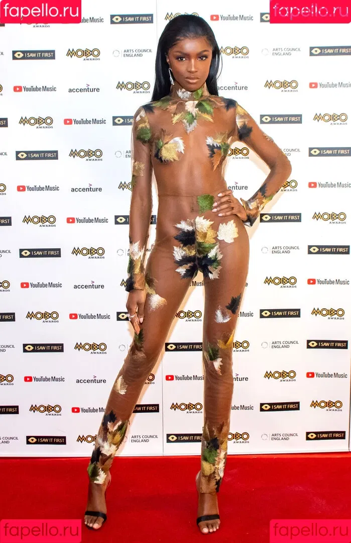 Leomie Anderson Onlyfans Photo Gallery 