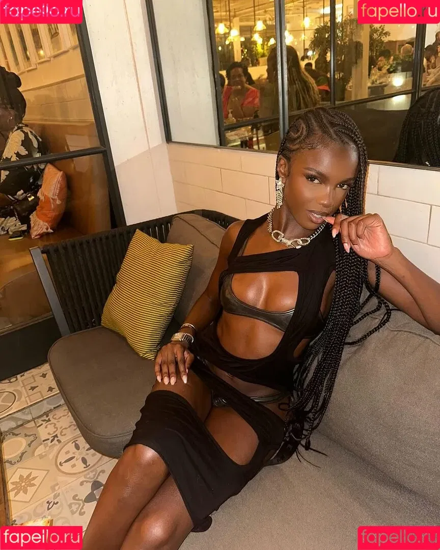 Leomie Anderson Onlyfans Photo Gallery 