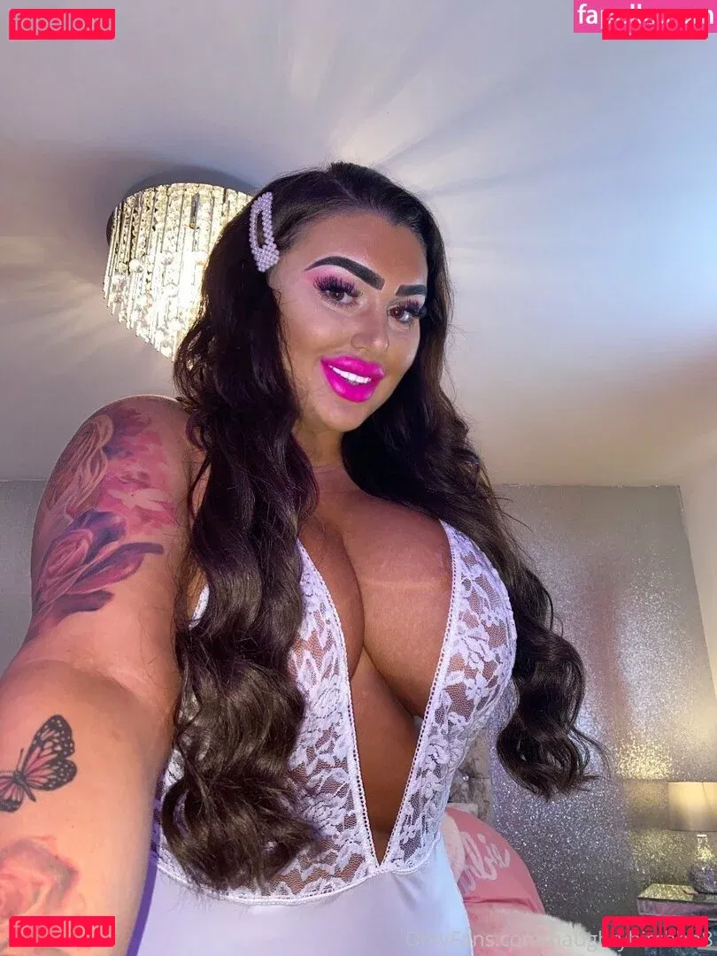 naughtybitchhh8 Onlyfans Photo Gallery 