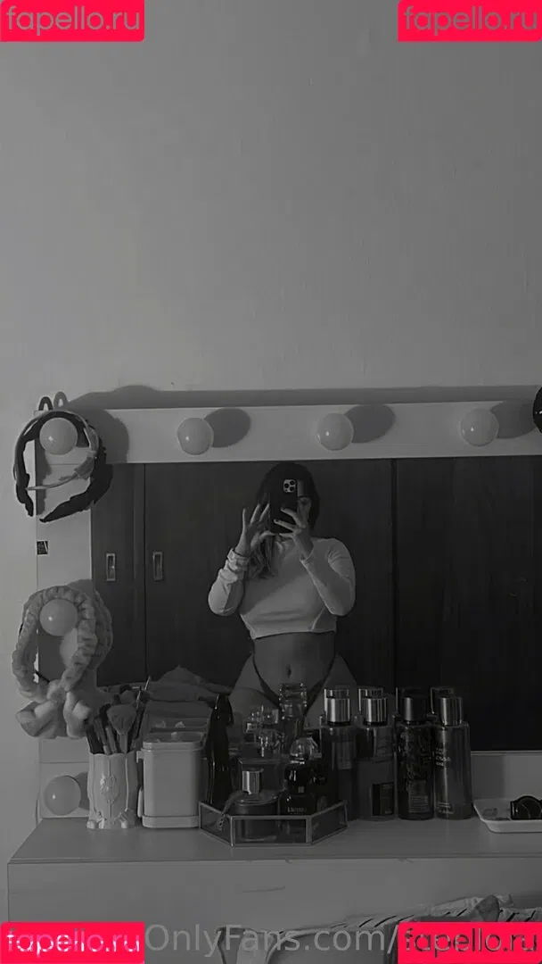steplola Onlyfans Photo Gallery 