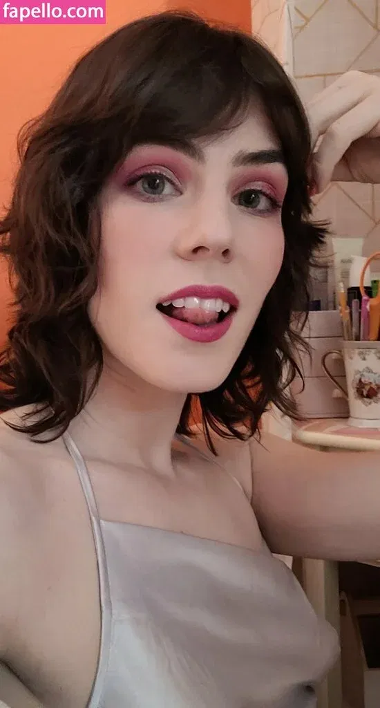 Fuschia Onlyfans Photo Gallery 