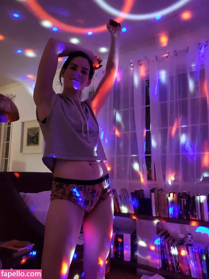 Fuschia Onlyfans Photo Gallery 