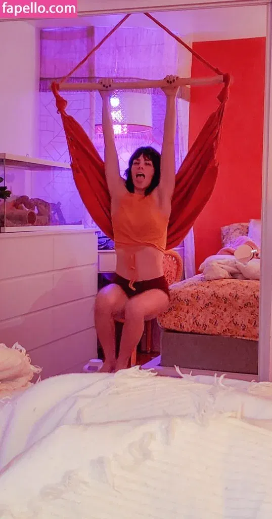 Fuschia Onlyfans Photo Gallery 