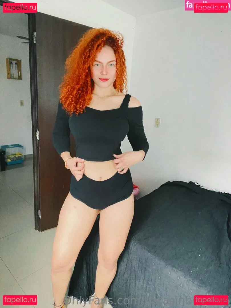 gatasinbotas26 Onlyfans Photo Gallery 