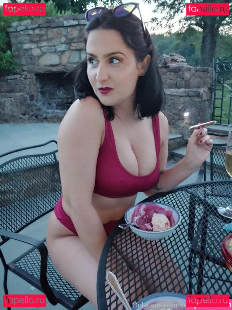 sadieholmesxxx Onlyfans Photo Gallery 