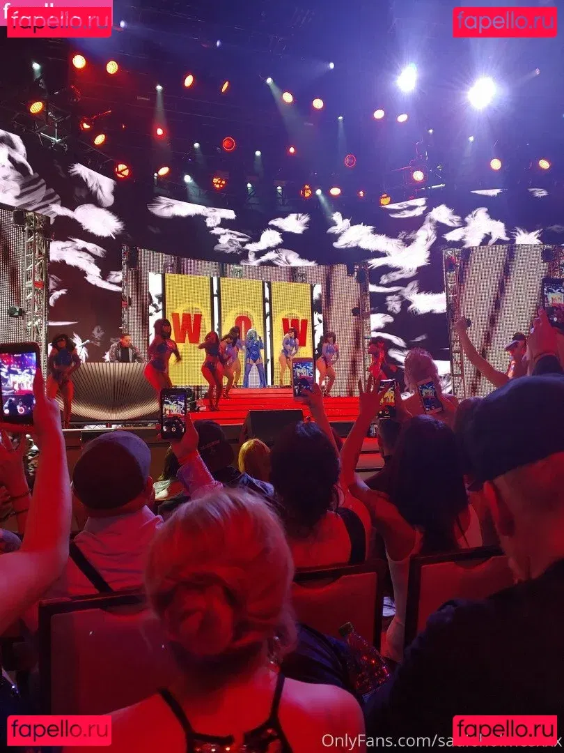 sadieholmesxxx Onlyfans Photo Gallery 