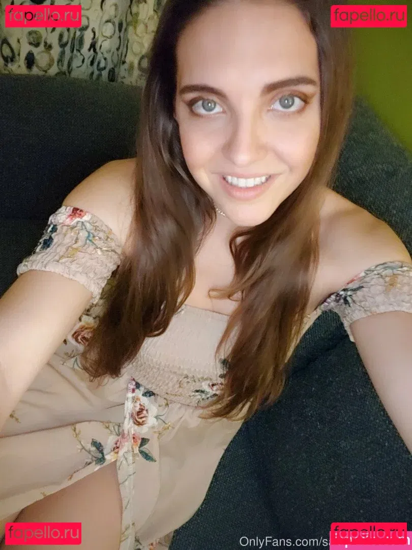 sadieholmesxxx Onlyfans Photo Gallery 