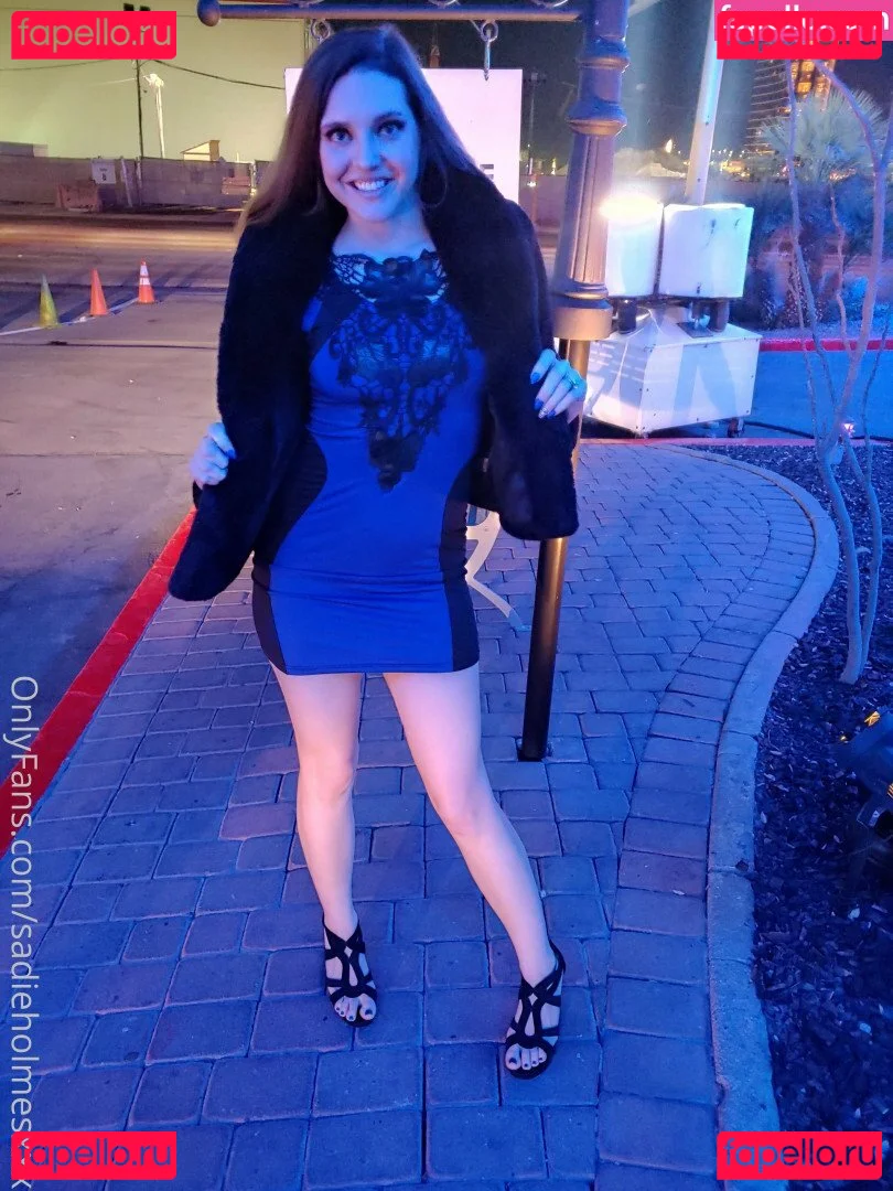 sadieholmesxxx Onlyfans Photo Gallery 