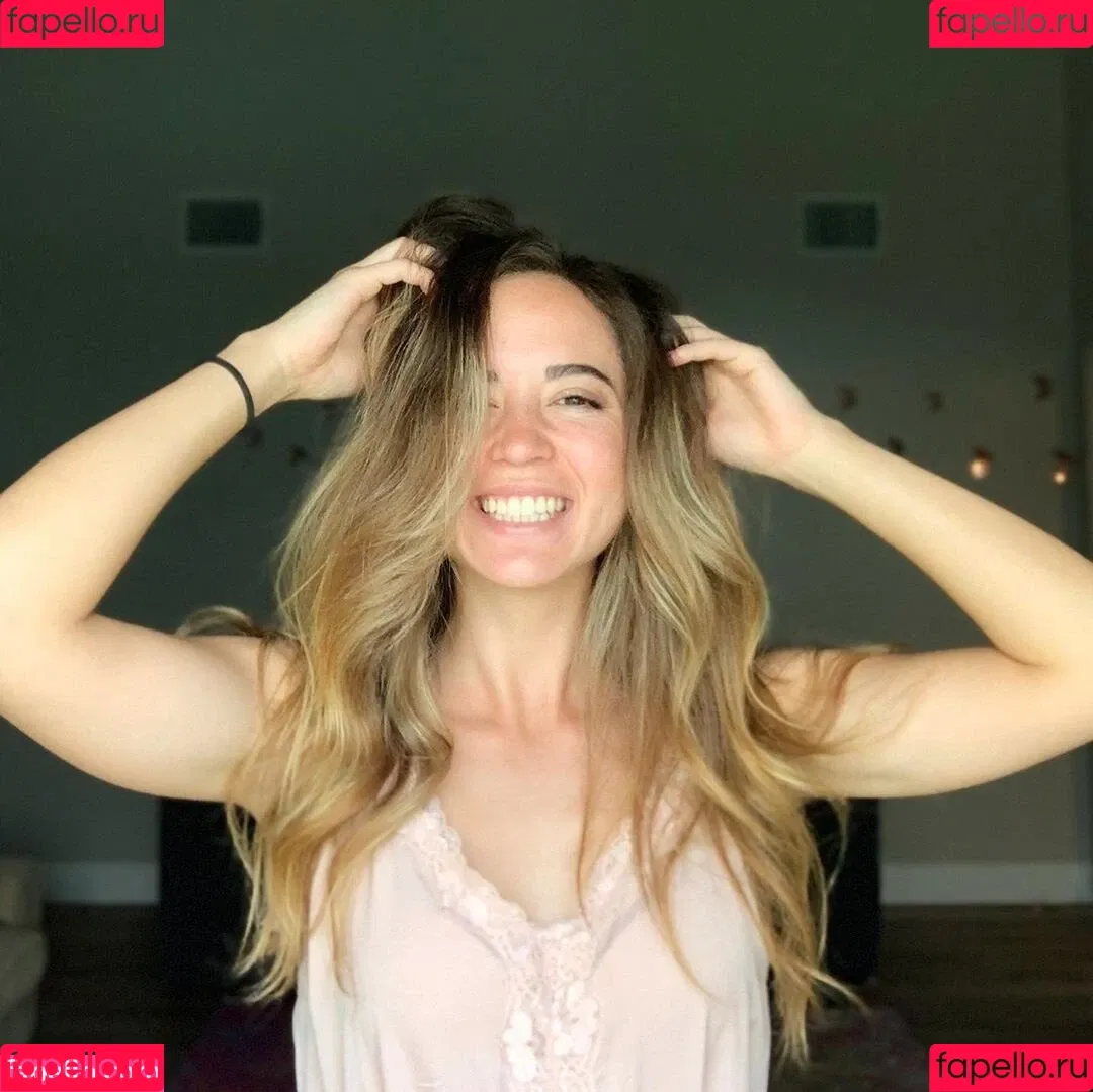 maya_higa Onlyfans Photo Gallery 
