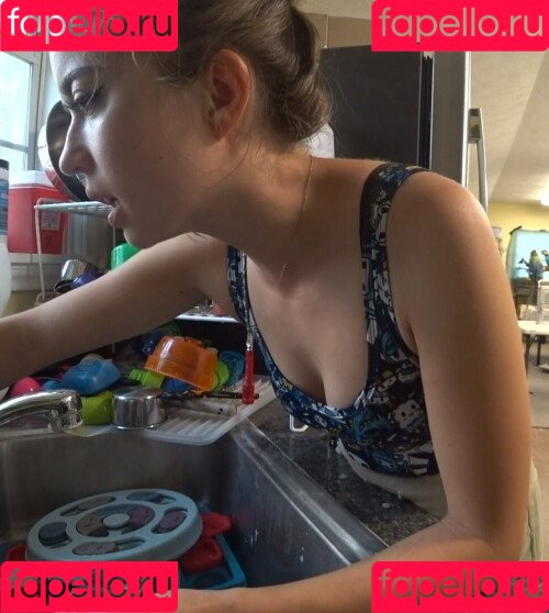 maya_higa Onlyfans Photo Gallery 