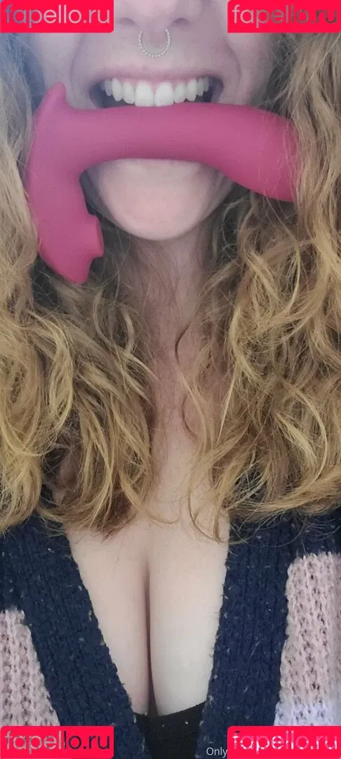 xsarabellumx Onlyfans Photo Gallery 