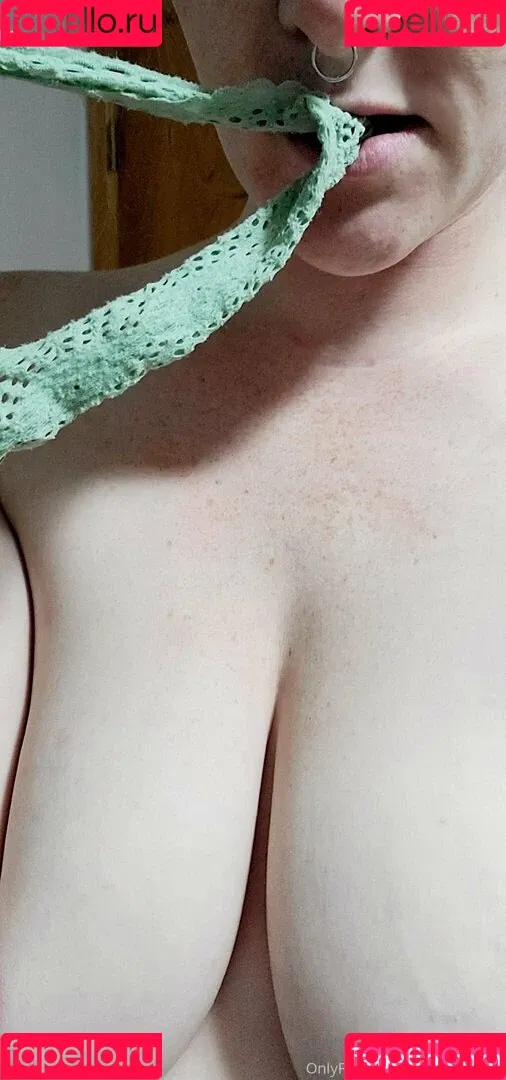 xsarabellumx Onlyfans Photo Gallery 
